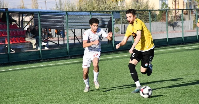 Erciyes Esen Makina FK, lideri devirdi Kayseri Haberleri