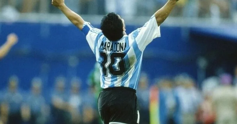 10 un gibisi gelmedi! Futbol ve skandallarla dolu bir hayat: Maradona