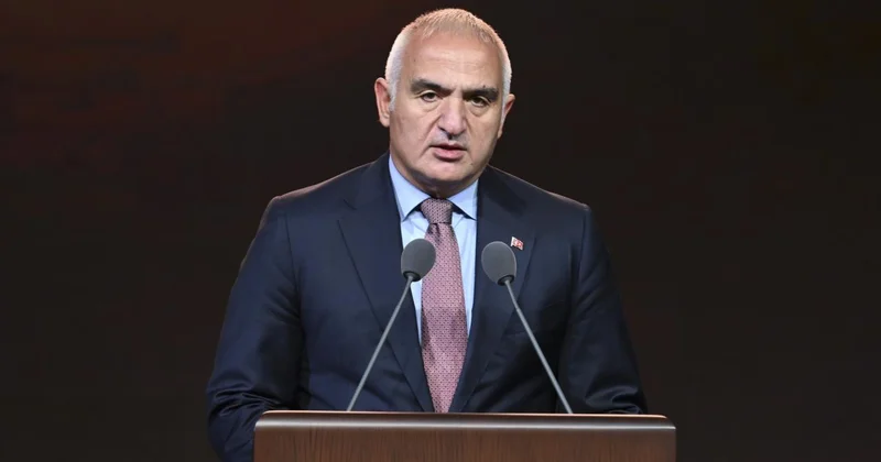 Bakan Ersoy: Ayasofya da zemin tamamen korunmuş durumda