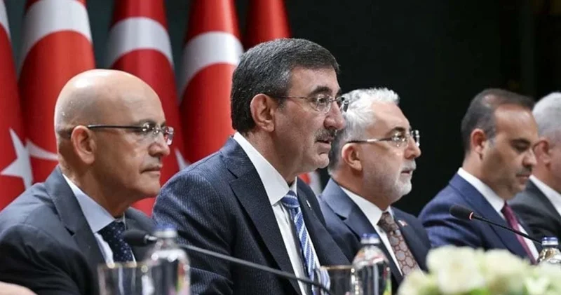 Ne Şimşek cevaplayabildi ne de Yılmaz! Ekonomi yönetiminin kaçtığı soru