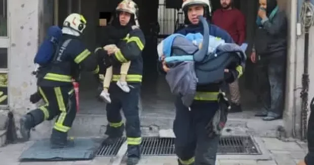 Denizli haberleri Denizli de korkutan yangın! 17’si çocuk 21 kişi kurtarıldı 25 Kasım 2025