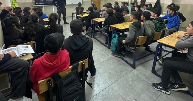 Selim de 65 öğrenciye Trafik Dedektifleri eğitimi Kars Haberleri