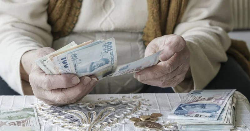 En düşük emekli maaşı ne kadar olacak, yüzde kaç artış bekleniyor? En düşük emekli aylığı zam tahminleri ile zamlı maaş tablosu