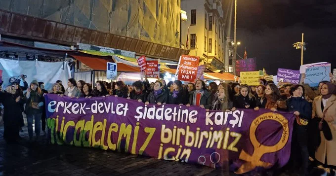 İstanbul’da 25 Kasım hareketliliği: Valilik metroyu kapattı, kadınlar Tünel’i işaret etti Agos