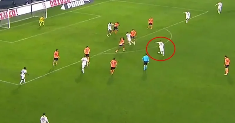 Beşiktaş taraftarını hayrete düşüren gol