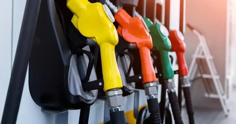 Akaryakıtta beklenen haber geldi: Gece yarısı tabelalar değişti Ekonomi Haberleri