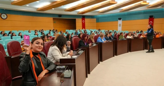 Tarsus ta kadına şiddetle mücadele için farkındalık programı Mersin Haberleri