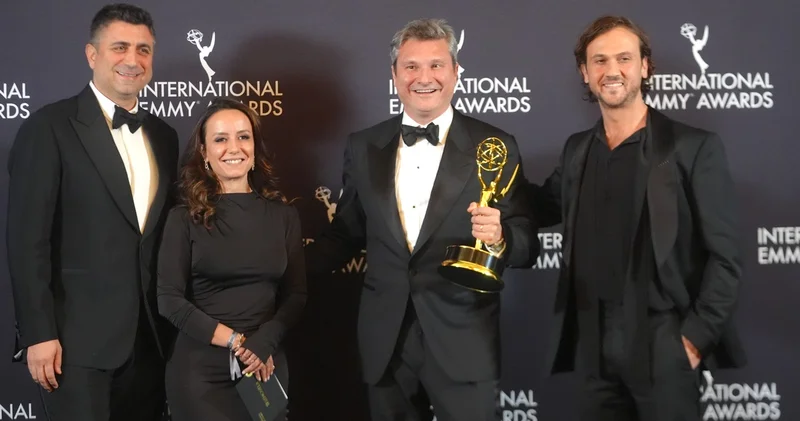 Deha , Emmy de En İyi Pembe Dizi ödülünü kazandı Magazin haberleri