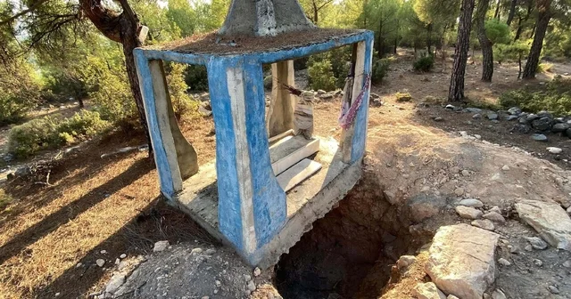 Define avcıları, 300 yıllık mezarı kazarak tahrip etti Muğla Haberleri