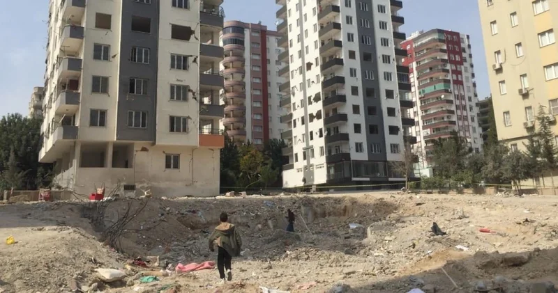 Deprem değil hırsızlık öldürdü! Çaldıkları malzeme 82 kişinin canına mâl oldu!