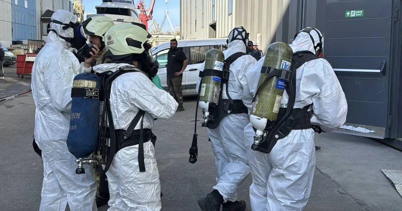 Tuzla da tersanede yangın