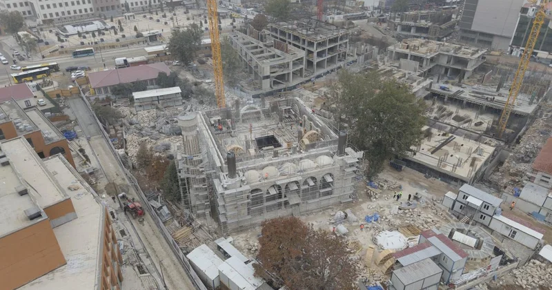 Malatya da depremde yıkılan cami güçlendirilmiş yapısıyla yeniden yükseliyor