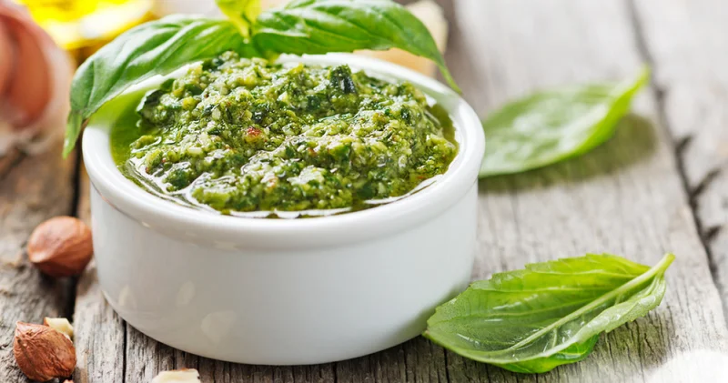 Makarnalara da salatalara da çok yakışıyor... İşte evde pesto sos yapmanın püf noktaları