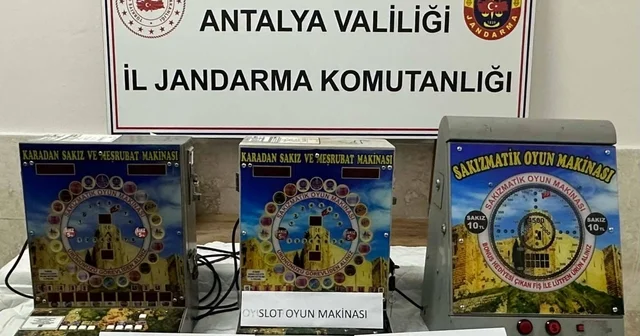 Elmalı da sakızmatik ile kumar operasyon: 2 şüpheli yakalandı Antalya Haberleri