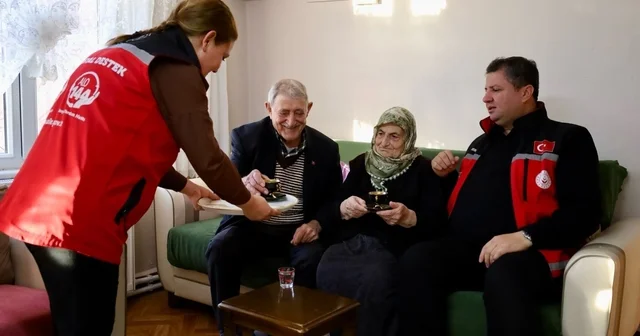67 yıllık mutluluğa kahve bahane ziyareti Erzincan Haberleri