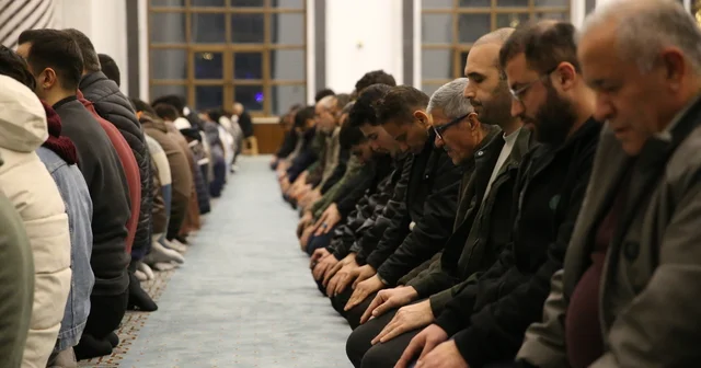 Adana, Mersin, Hatay ve Osmaniye de Regaip Kandili idrak edildi Adana Haberleri