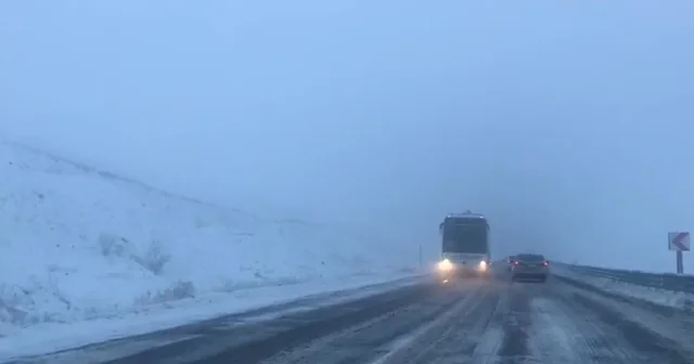Ardahan da kar yağışı ulaşımı aksattı Ardahan Haberleri