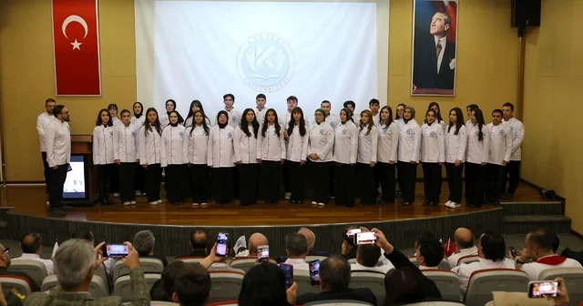 KAYÜ de geleceğin mutfak şefleri ve aşçilari önlüklerini giydi Kayseri Haberleri