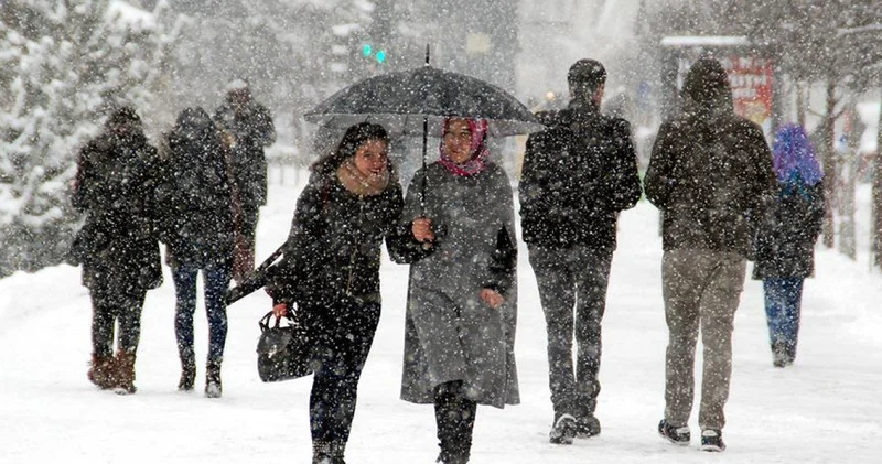 İstanbul a kar yağacak mı, ne zaman yağacak? İstanbul da yılbaşında kar bekleniyor mu? Meteoroloji tahminine göre İstanbul kar yağışı