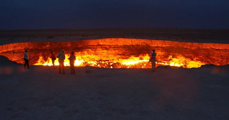 Cehennemin kapısı deniyordu: 54 yıldır durmadan yanan ateş sönmeye başladı Sözcü Gazetesi