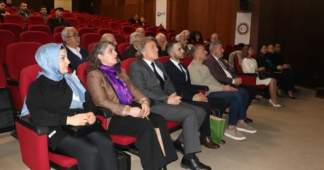 Trabzon da Kıbrıs: Ortadoğu nun Nabzını Tutan Ada konferansı yapıldı Trabzon Haberleri