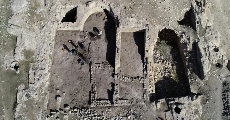 Mardin deki Rabat Kalesi nde arkeolojik kazı çalışmaları başladı