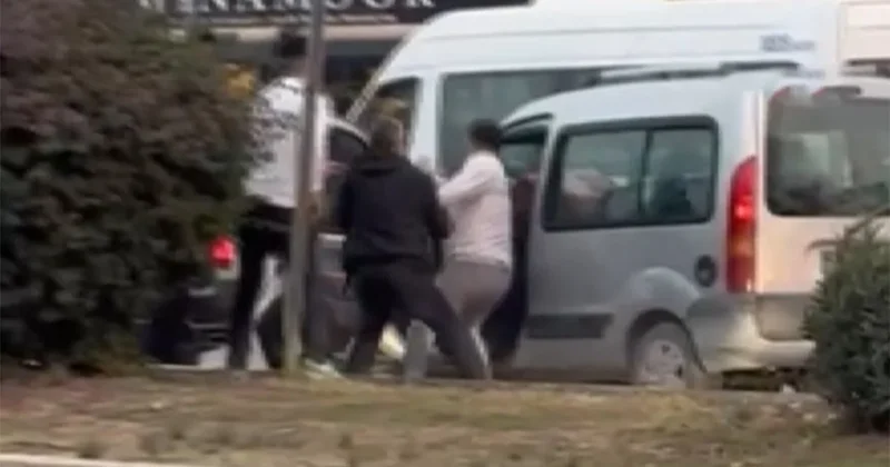 Trafikte dehşet anları anbean kameraya yansıdı Sözcü Gazetesi