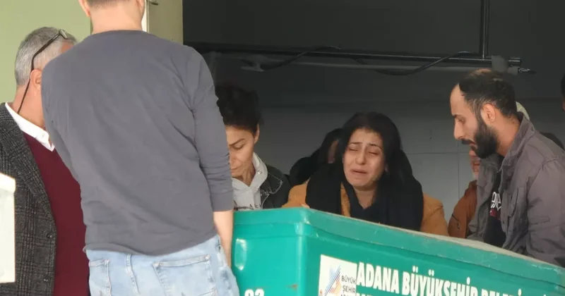 Babaları 2 kardeşi öldürmüştü! Anneden cenazede yürek yakan feryat: Nasıl dayanacağım!