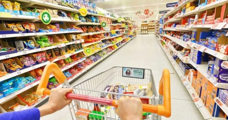 Federasyonların Pazar günü bilmecesi: Marketler o gün kapalı mı olacak açık mı?