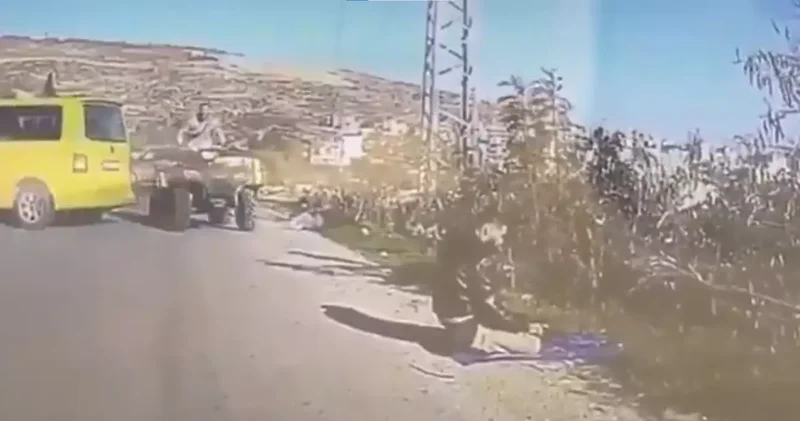 Yol kenarında namaz kılan Filistinliye aracıyla çarptı
