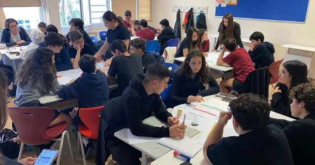 Öğrencilerden deniz suyunu tatlı su ve bitki gıdasına dönüştüren proje İzmir Haberleri