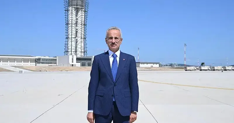 Bakan Uraloğlu: Sabiha Gökçen Havalimanı, 11 ayda 2024 ün yolcu rekorunu geride bıraktı