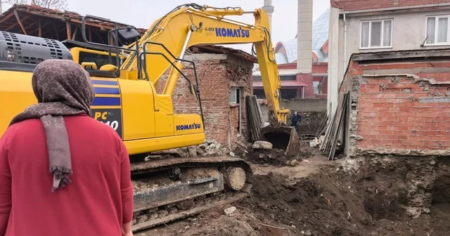 Temel için kazılan yerden tarihi mezar kalıntıları çıktı Bursa Haberleri