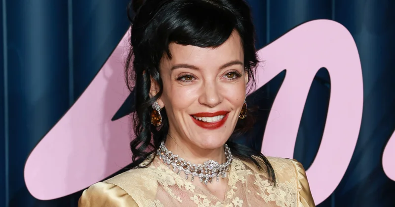 Şarkıcı Lily Allen, alışveriş bağımlılığı nedeniyle terapi aldığını itiraf etti magazin haberleri