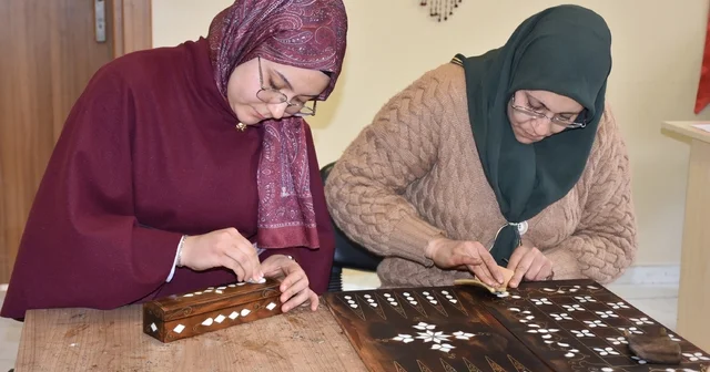 Sedef işlemeciliği Gaziantepli kadınların elinde geleceğe taşınıyor Gaziantep Haberleri