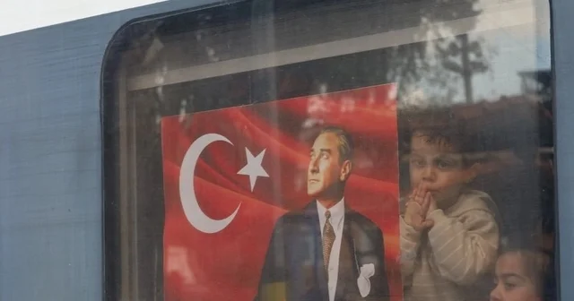 Atatürk ün Turgutlu ya gelişinin 103 üncü yılı kutlandı Manisa Haberleri