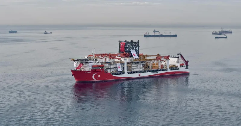 Yıldırım Sondaj Gemisi Karadeniz yolcusu