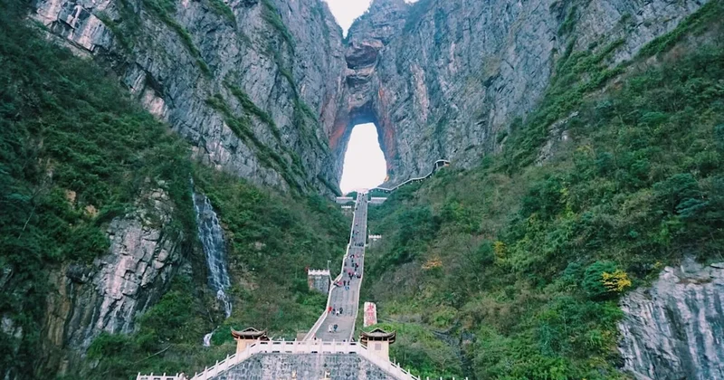 Cennetin Kapısı olarak biliniyor: 999 basamağı aşan ulaşıyor Sözcü Gazetesi