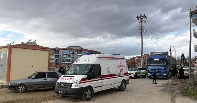 Üç tekerlekli elektrikli bisiklet devrildi: 1 yaralı Manisa Haberleri