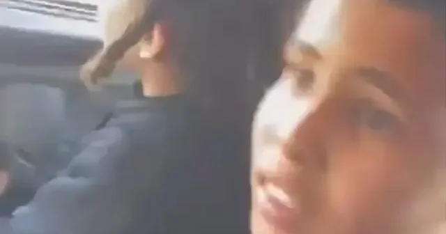 İsrailli teröristler Filistinlilere ait okul servisini kovaladı VİDEO İZLE