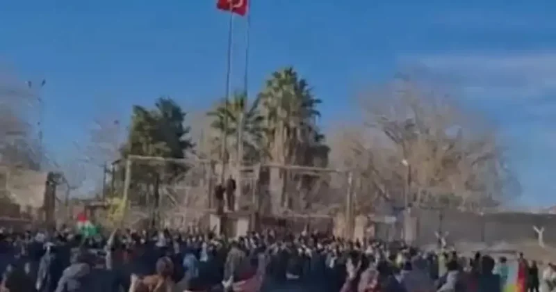 Türk bayrağına yapılan hain saldırıda gözaltı sayısı 69 a yükseldi! 8 şüpheli tutuklandı