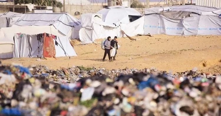 Gazzeli Refah sınırının açılmasını bekliyor