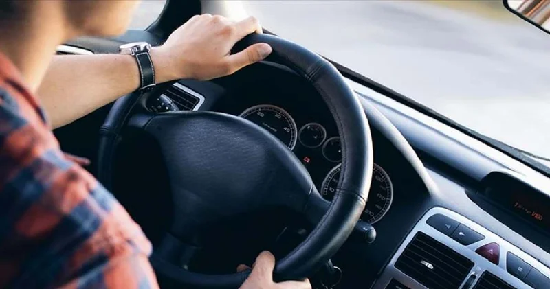 Manuel vitesli araç kullanırken bu hataları sakın yapmayın: Aracın ömrünü kısaltıyor