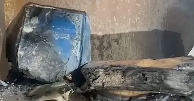 Rakka da üniversite görünümlü terör kampını Yeni Şafak görüntüledi: Kur an ı Kerim leri yakarak kaçmışlar VİDEO İZLE