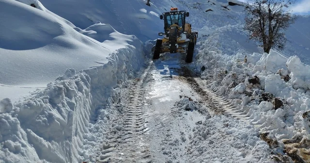 Diyarbakır da kapalı yolların açılması için çalışmalar sürüyor Diyarbakır Haberleri