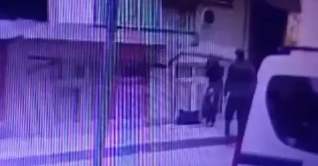 Kan donduran Durdona Khakımova cinayetinde yeni görüntüler: Cesedin balkondan bavulla çıkarıldığı anlar ortaya çıktı VİDEO İZLE