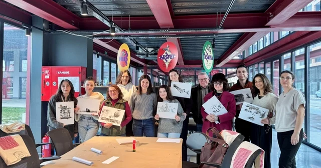 Pancar Deposu nda gündelik malzemeler sanata dönüştü Bursa Haberleri