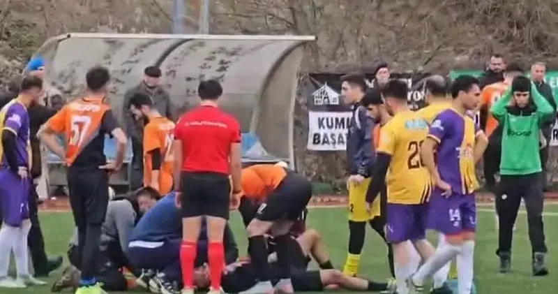 Amatör lig maçında, futbolcunun dili boğazına kaçtı