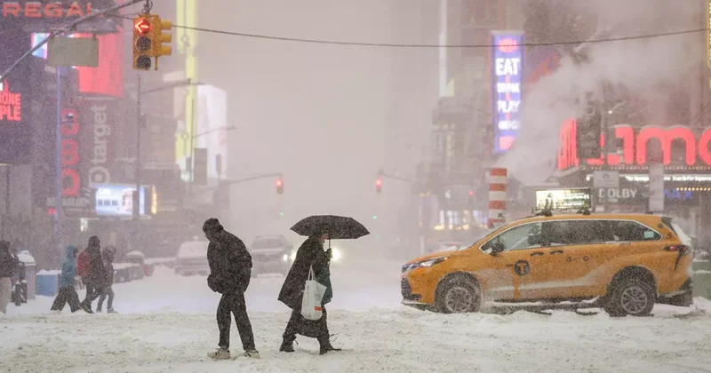 ABD de tarihi görüntüler! 200 milyon kişi etkilendi, donarak ölenler var