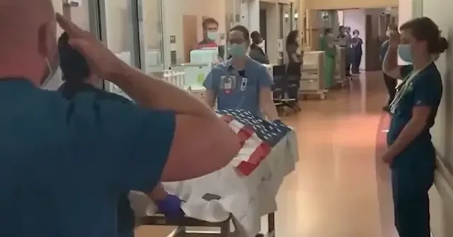 ABD de ICE ajanlarının öldürdüğü hemşire Pretti’nin askeri selamlı vedası sosyal medyada gündem oldu VİDEO İZLE